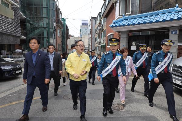 독산3동 범죄예방 사업 대상지_ 서울경찰청장 현장 방문 의 사진61