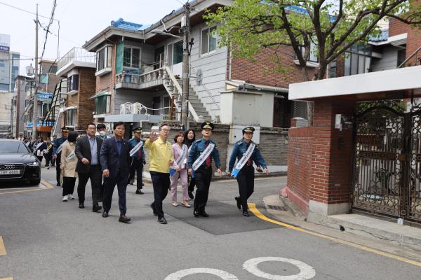 독산3동 범죄예방 사업 대상지_ 서울경찰청장 현장 방문 의 사진62