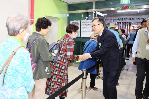 금천노인종합복지관 어버이날 맞이 행사 의 사진32
