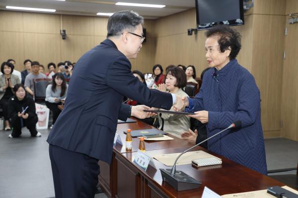 제54회 어버이날 기념 표창 수여식 의 사진20