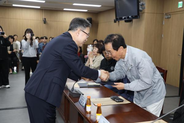 제54회 어버이날 기념 표창 수여식 의 사진22