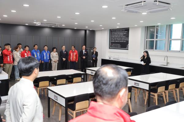 문일고 인조잔디 운동장 및 융합과학실 준공식 의 사진38