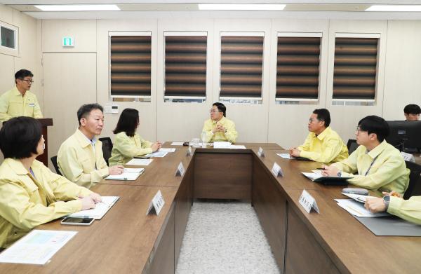 풍수해 재난안전대책본부 회의 의 사진18