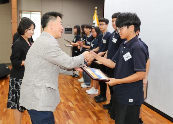 귀뚜라미문화재단 장학생 수여식 의 사진52