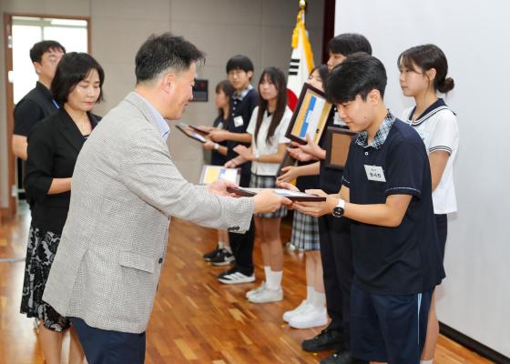 귀뚜라미문화재단 장학생 수여식 의 사진89