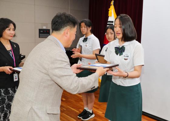 귀뚜라미문화재단 장학생 수여식 의 사진101