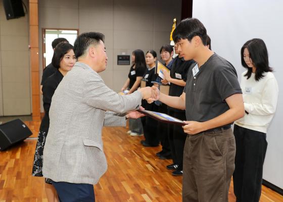 귀뚜라미문화재단 장학생 수여식 의 사진130