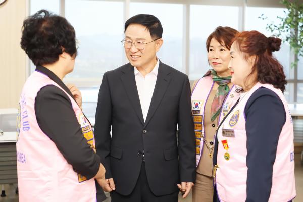뉴시흥라이온스클럽 한부모가정 후원 협약식 의 사진27