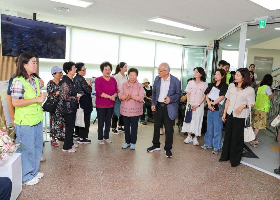 박미사랑 모아센터 어르신쉼터 개소 기념 행사 의 사진17