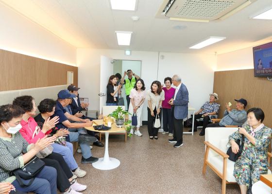 박미사랑 모아센터 어르신쉼터 개소 기념 행사 의 사진28