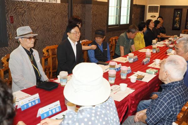 광복유족회 차담회 의 사진