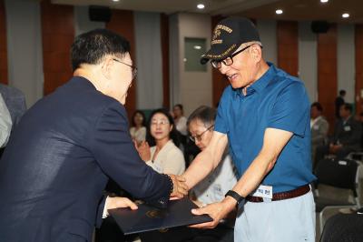 인수위원회 위촉장 수여 의 사진27