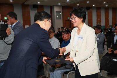 인수위원회 위촉장 수여 의 사진31