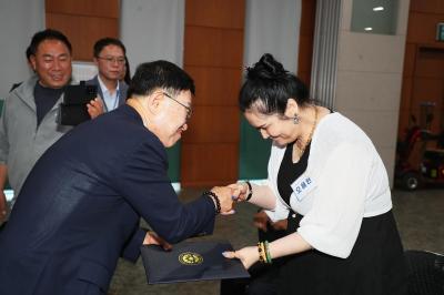 인수위원회 위촉장 수여 의 사진45