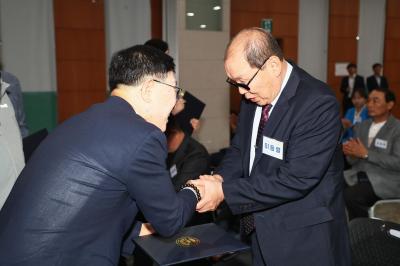 인수위원회 위촉장 수여 의 사진49
