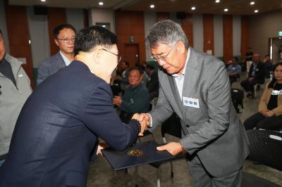 인수위원회 위촉장 수여 의 사진52