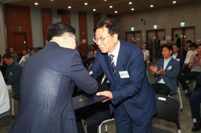 인수위원회 위촉장 수여 의 사진54