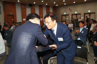 인수위원회 위촉장 수여 의 사진55