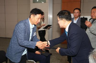 인수위원회 위촉장 수여 의 사진58