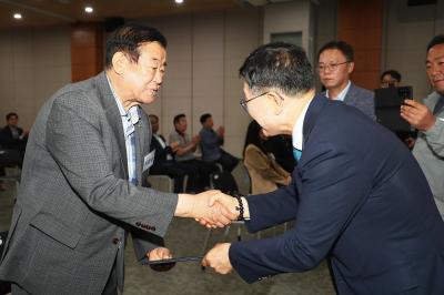 인수위원회 위촉장 수여 의 사진64