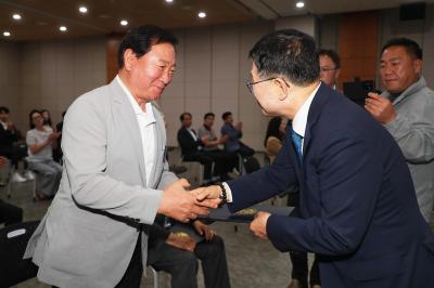 인수위원회 위촉장 수여 의 사진65