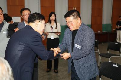 인수위원회 위촉장 수여 의 사진93