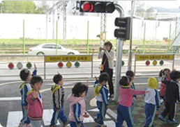 횡단보도 건너기 체험 - 횡단보도 건너기