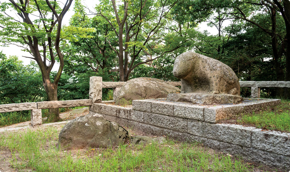 석구상 사진 